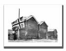 Flaggheising ved stabbur – Norsk bygdeliv på 1930-tallet, retro fotografi , retro plakat  thumbnail